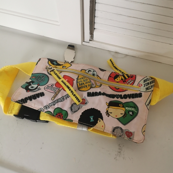 Harajuku Lovers belt bag - Picture 2 of 5